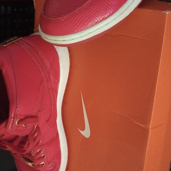 COPY - Jordan - Picture 4 of 4